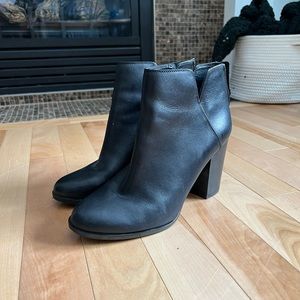 Artificial leather ankle boots